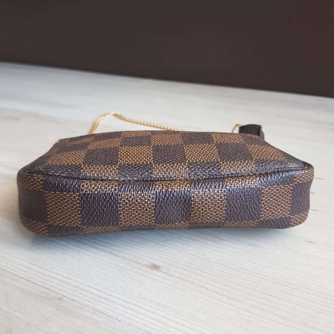 Louis Vuitton Mini Pochette