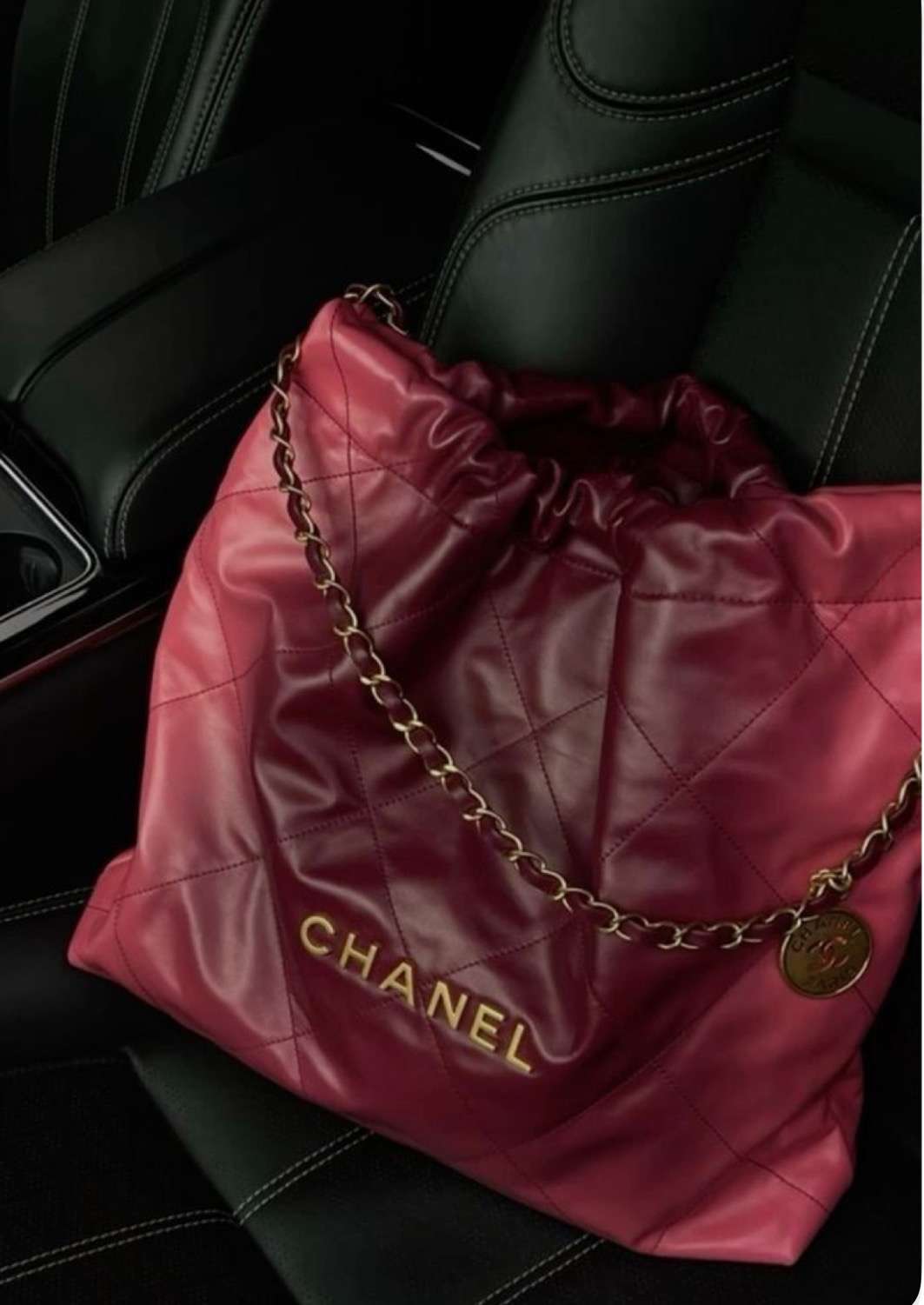 Chanel 22 hobo bag