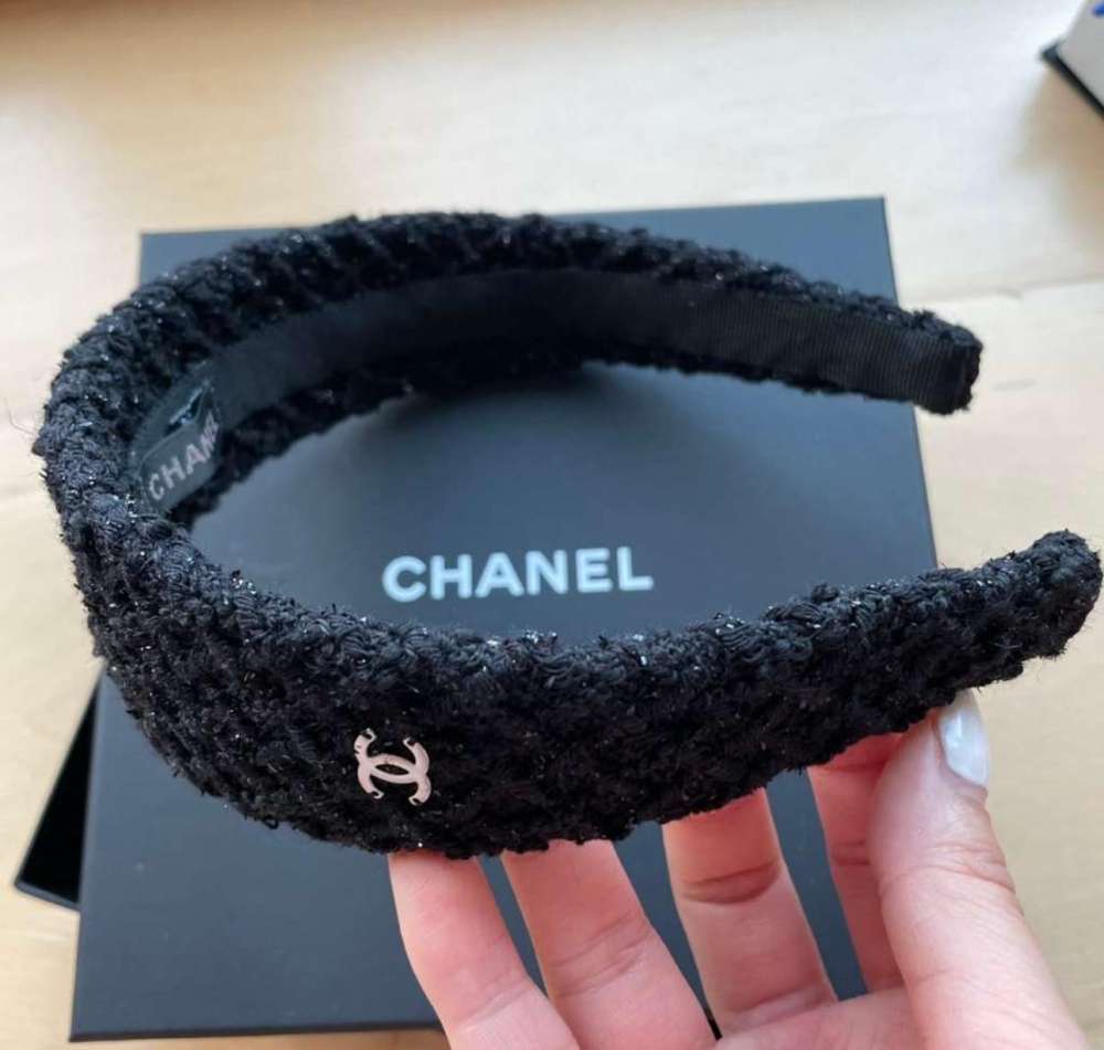 Chanel čelenka