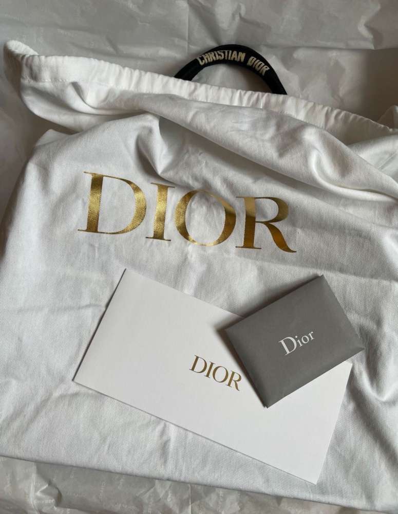Dior tote