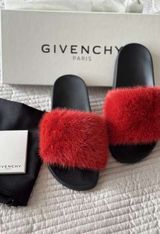 https://www.vipluxury.sk/Givenchy slapky mink fur 38