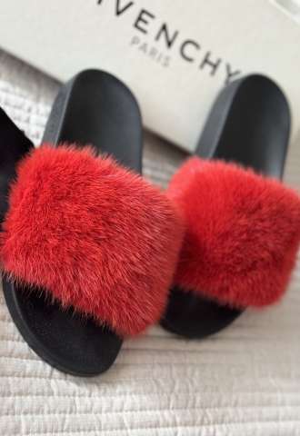 https://www.vipluxury.sk/Givenchy slapky mink fur 41