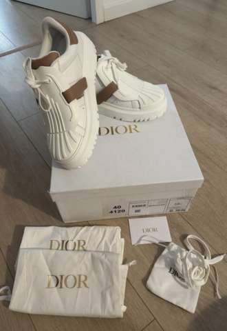 https://www.vipluxury.sk/Dior tenisky