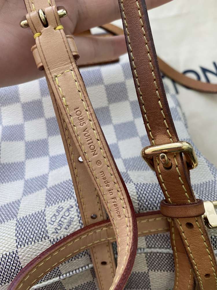 Louis Vuitton Sperone BB