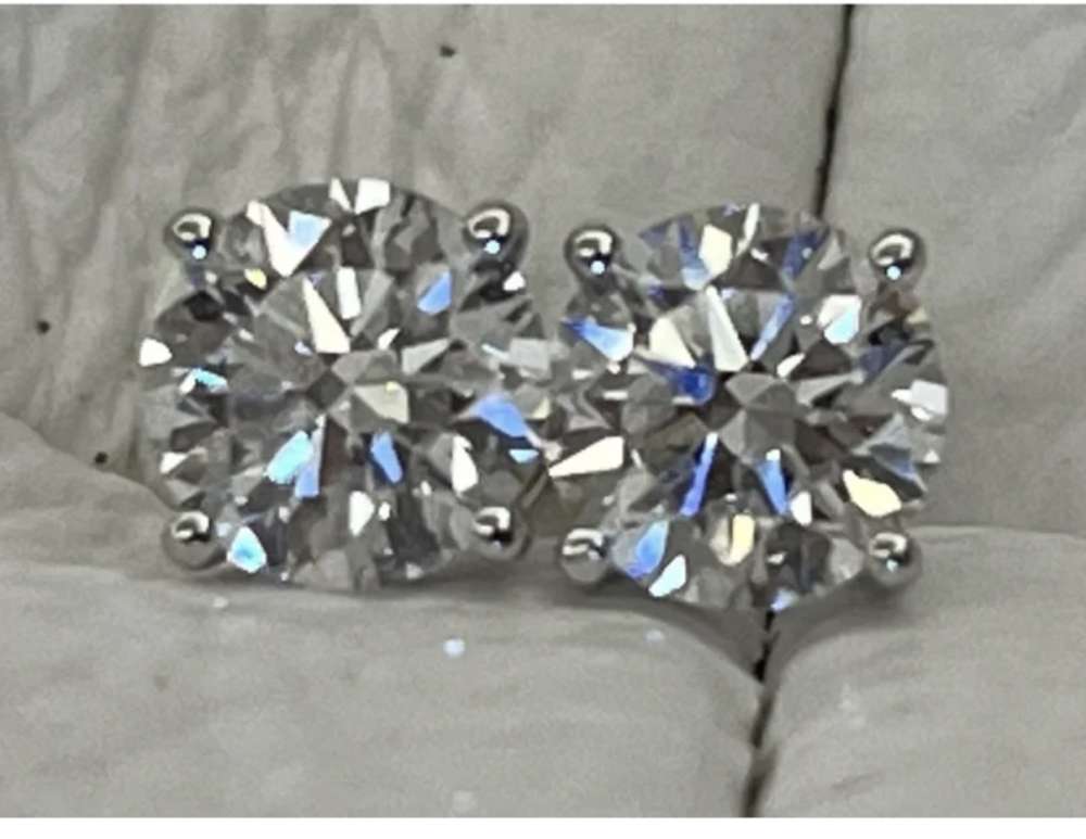 Diamantové náušnice