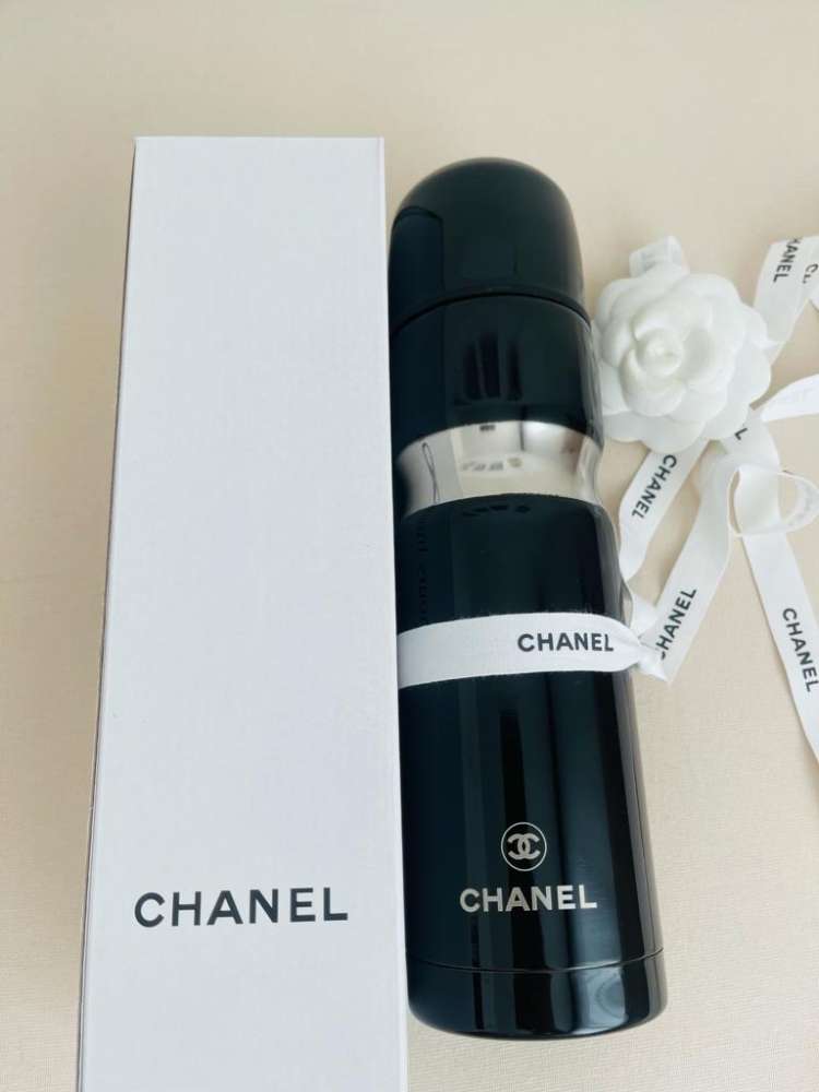 CHANEL TERMOSKA