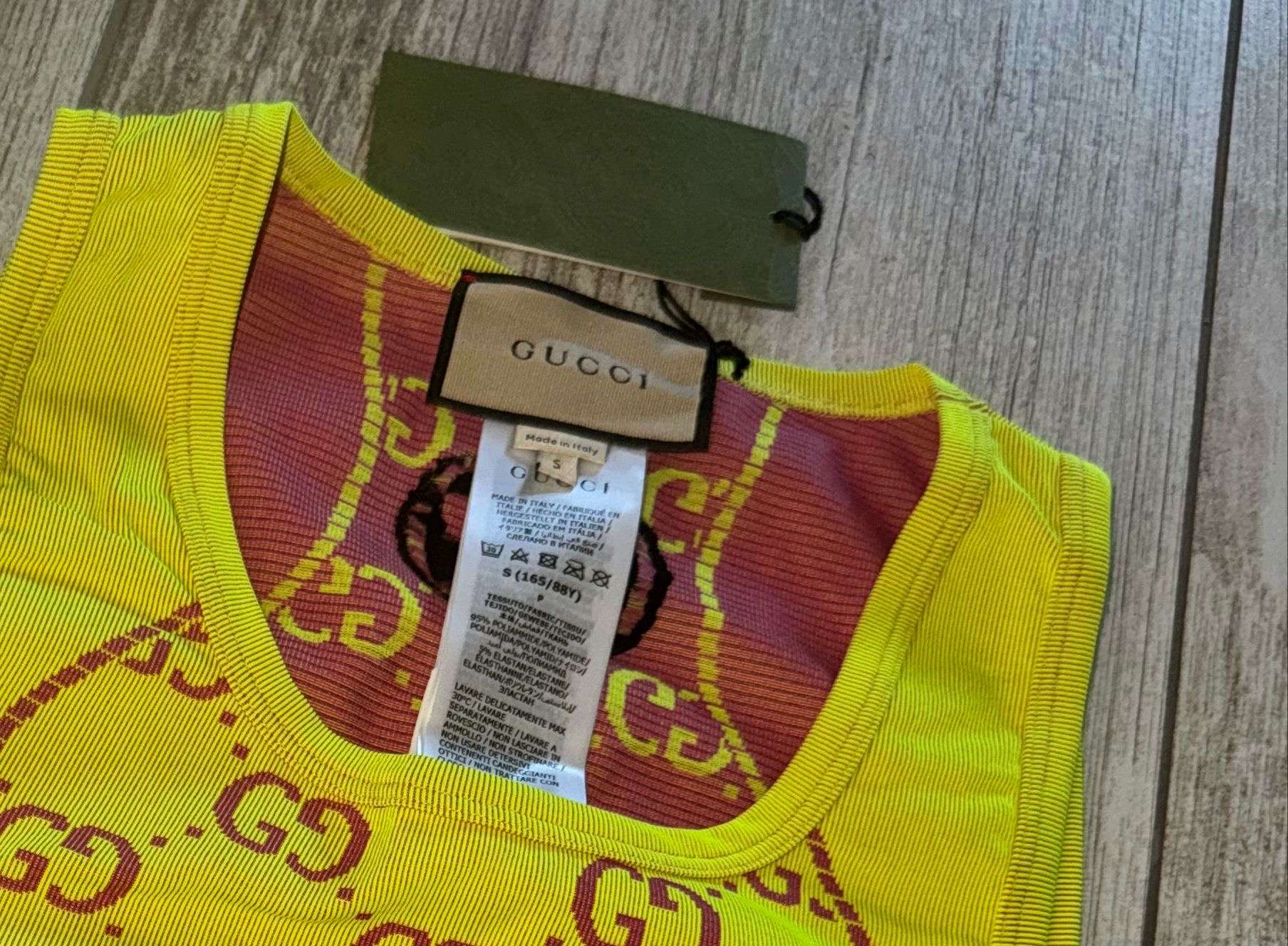 Krátky top Gucci