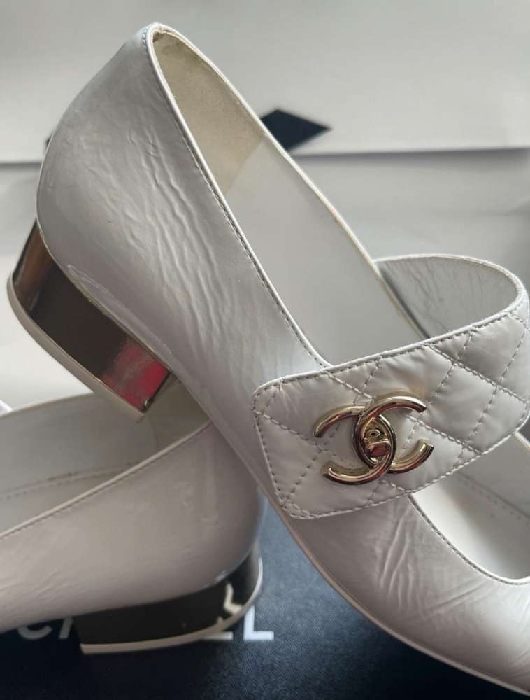 Chanel flats