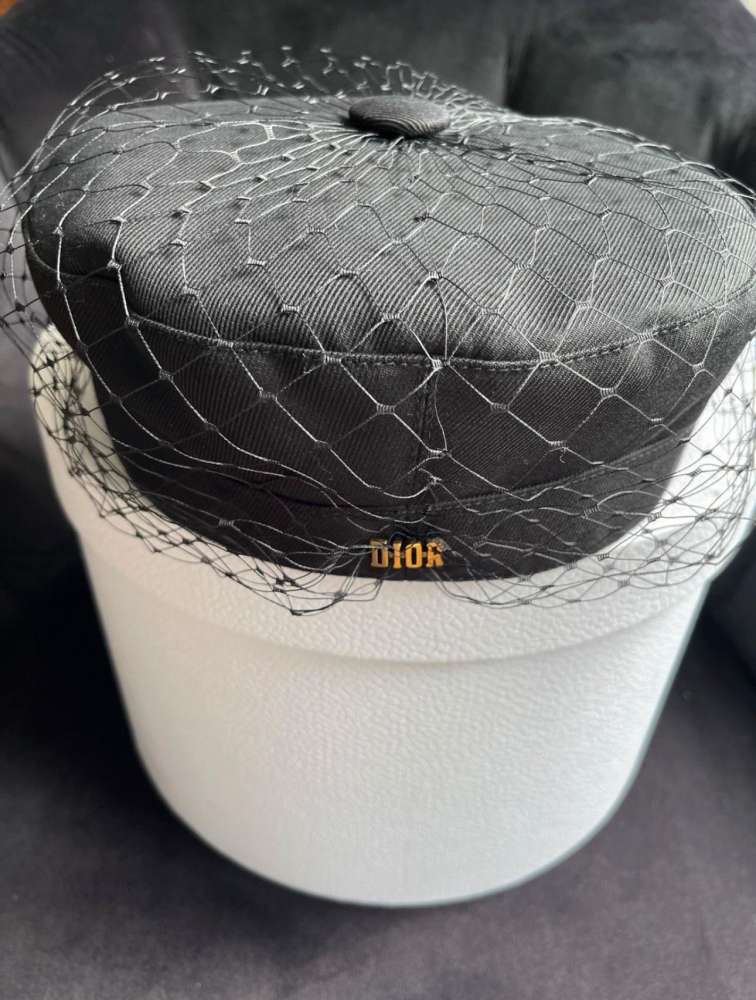 Dior baretka