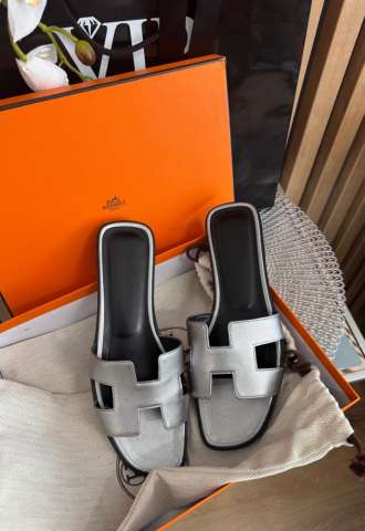 https://www.vipluxury.sk/Hermes Oranky slapky