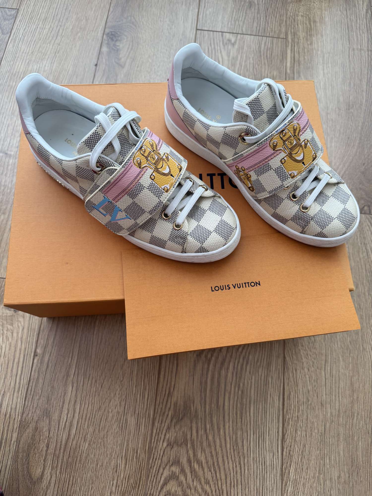 LV limitky sneakers