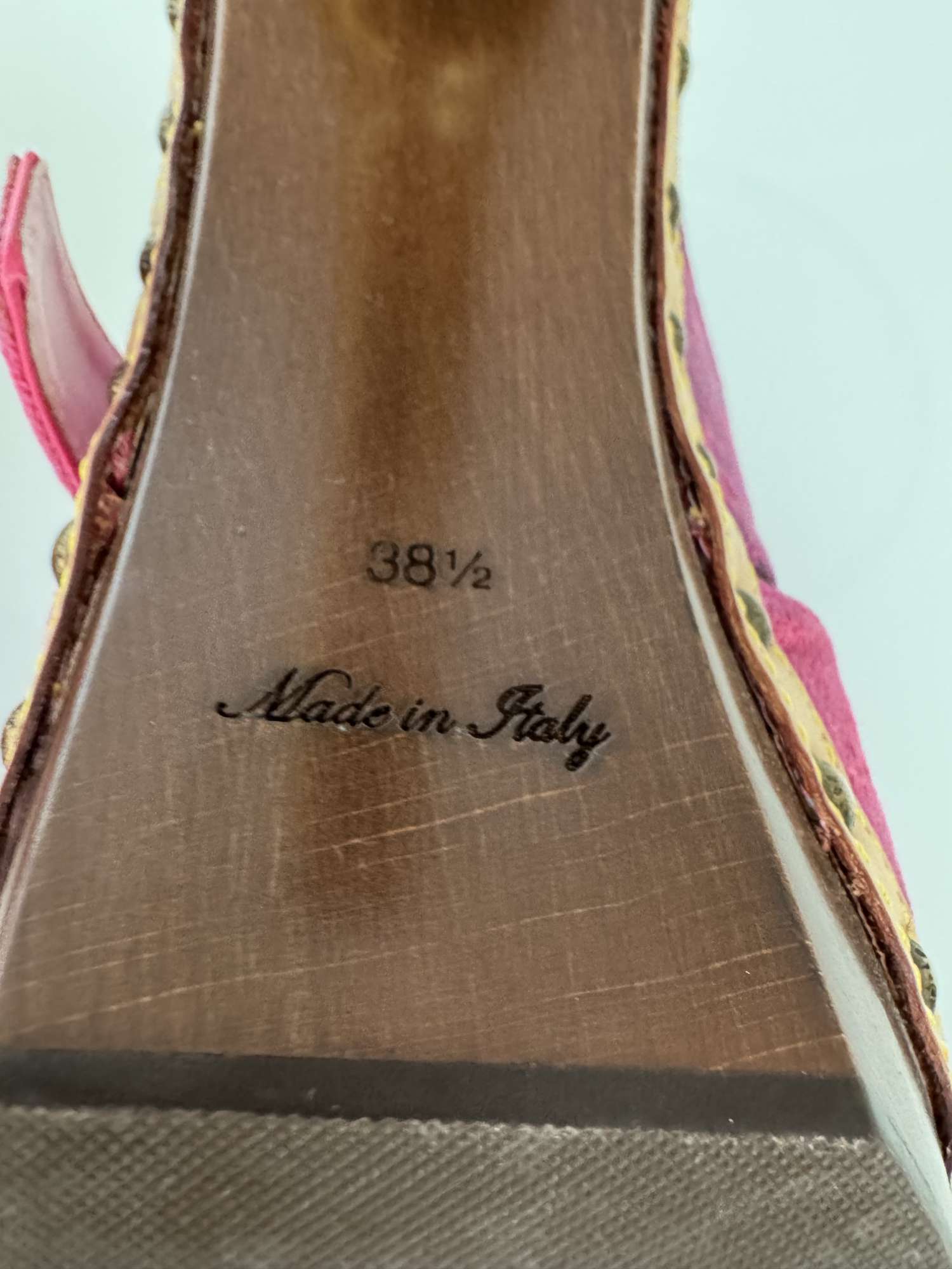 LV Sandalky