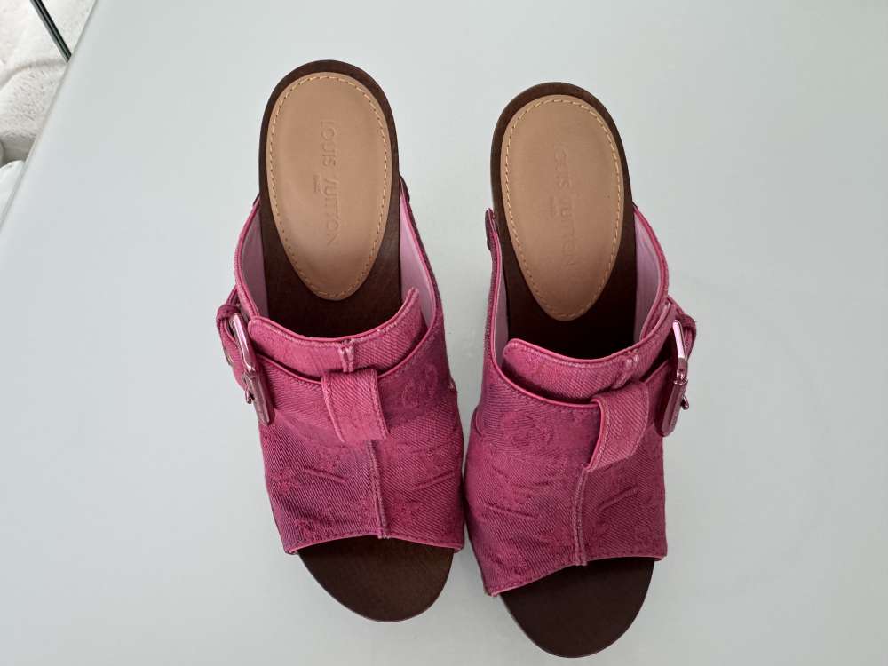 LV Sandalky