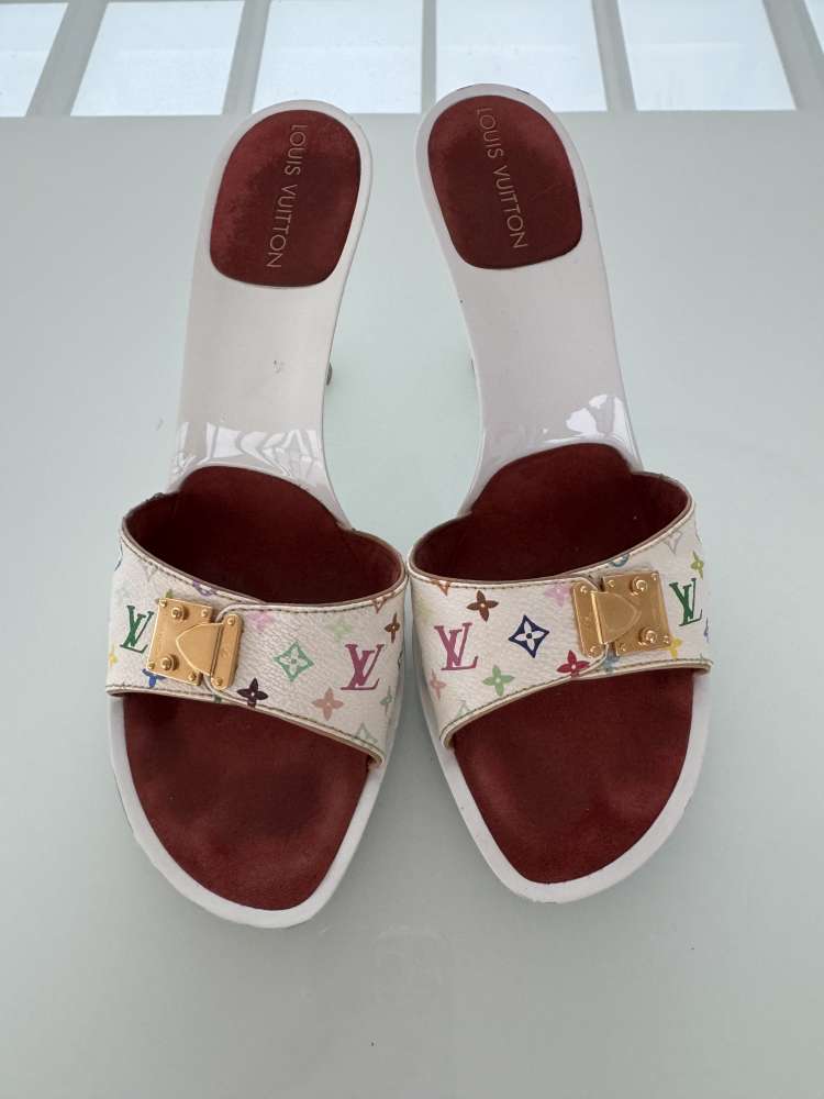 LV Sandalky