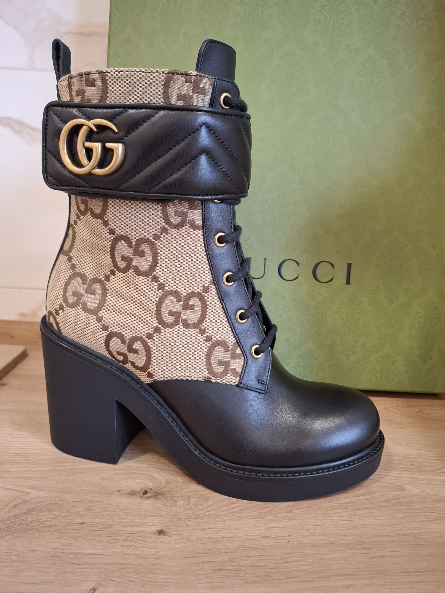 Luxusné čižmy Gucci