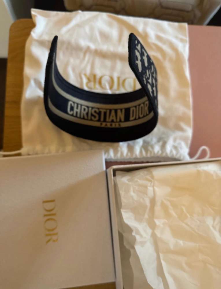 Dior čelenka