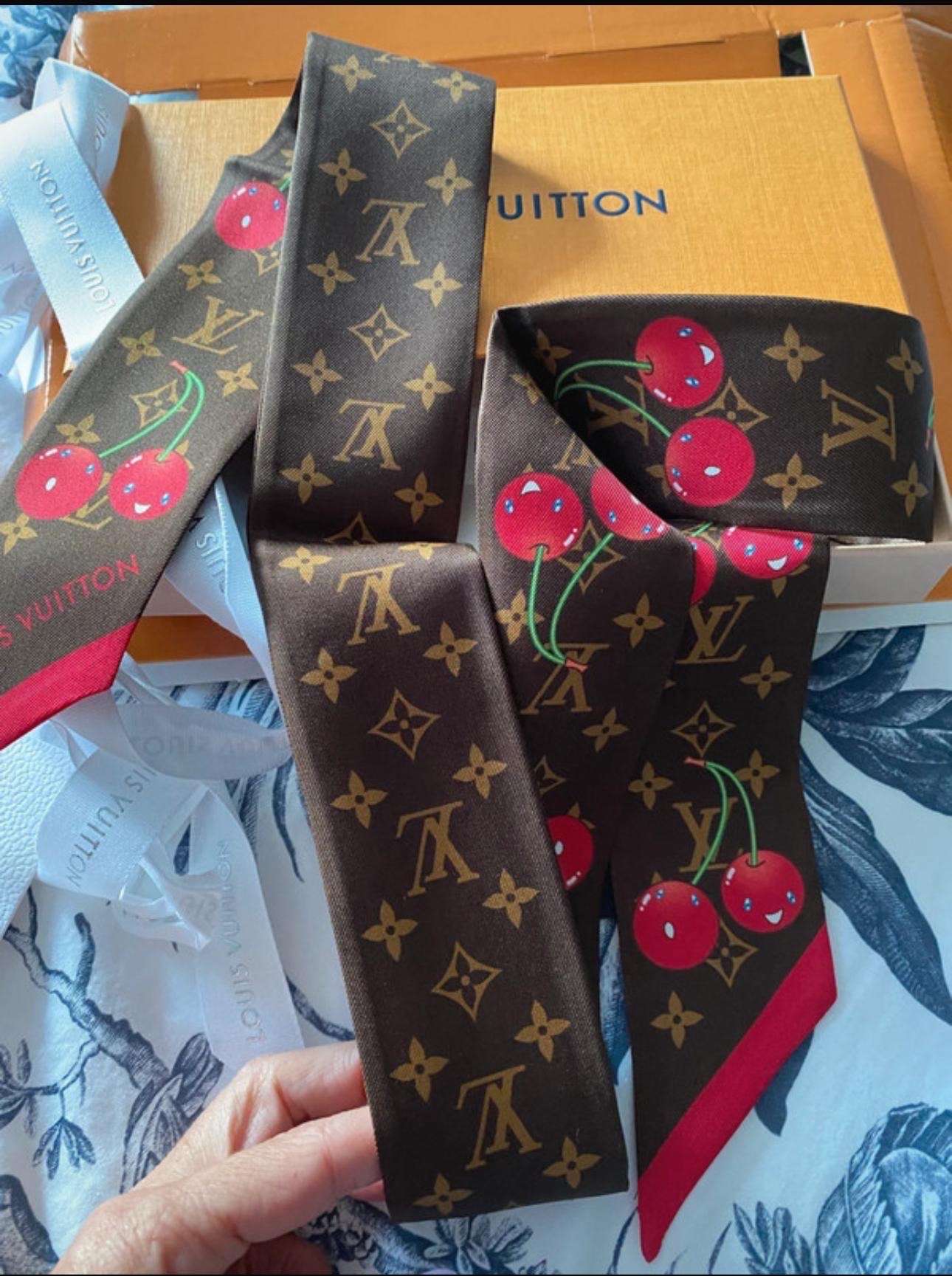 Louis Vuitton twilly murakami