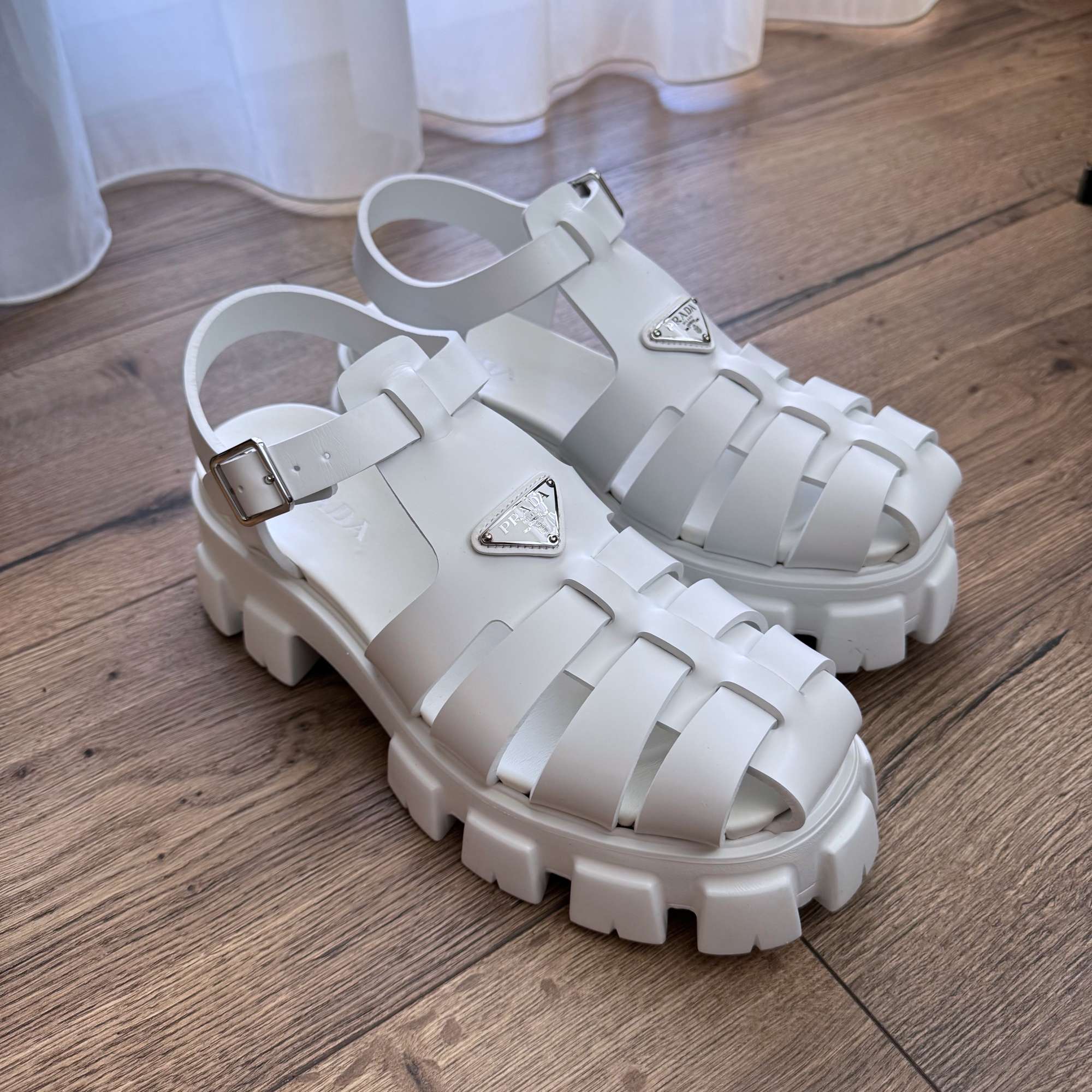 Prada monolith sandale