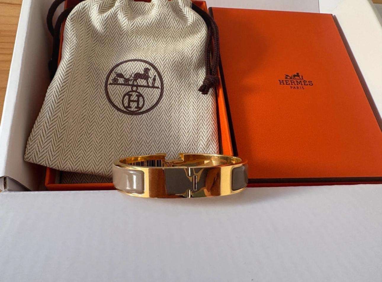 Hermes náramok