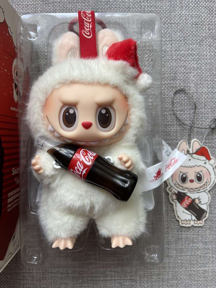 Labubu Coca cola