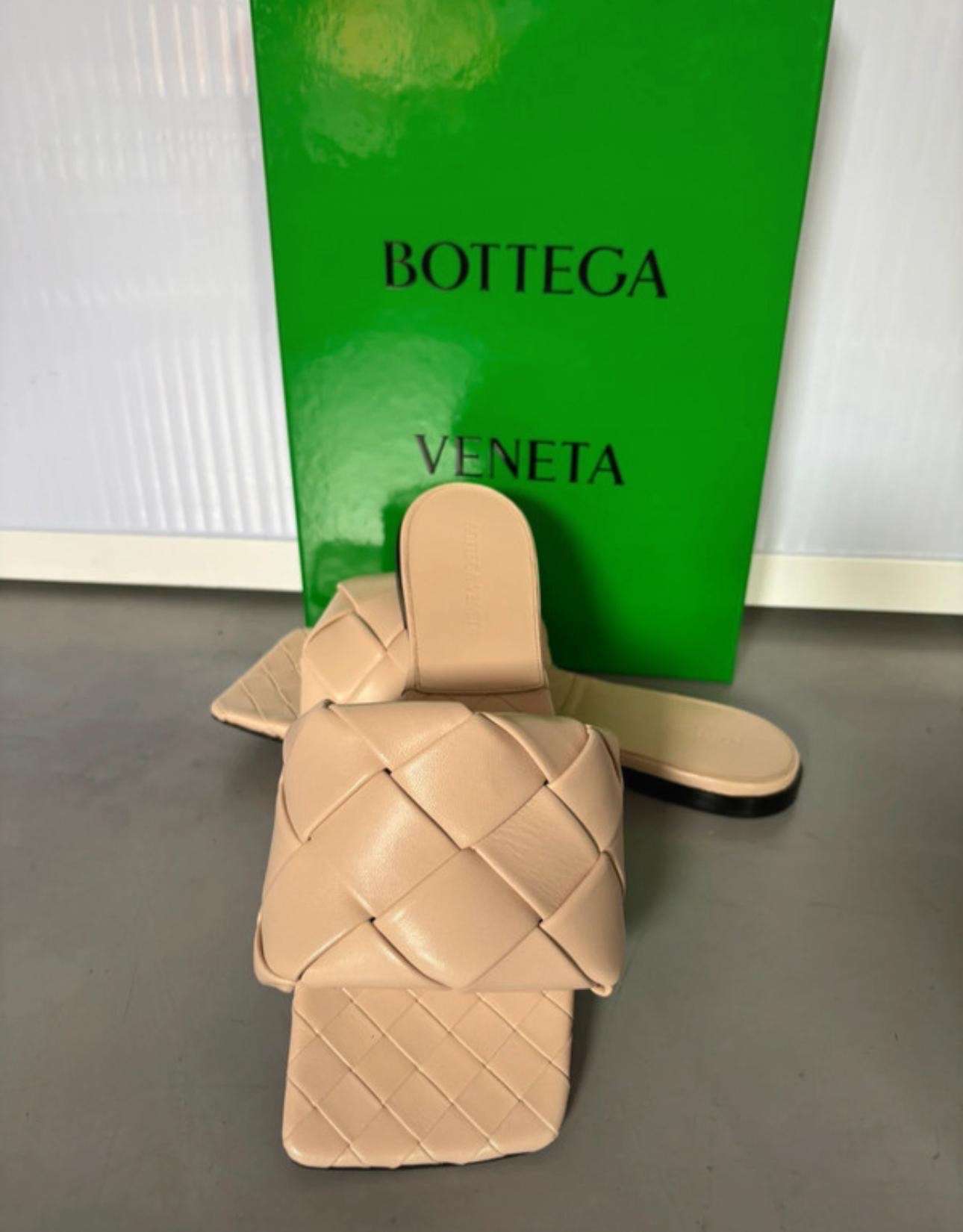 Bottega Veneta šľapky