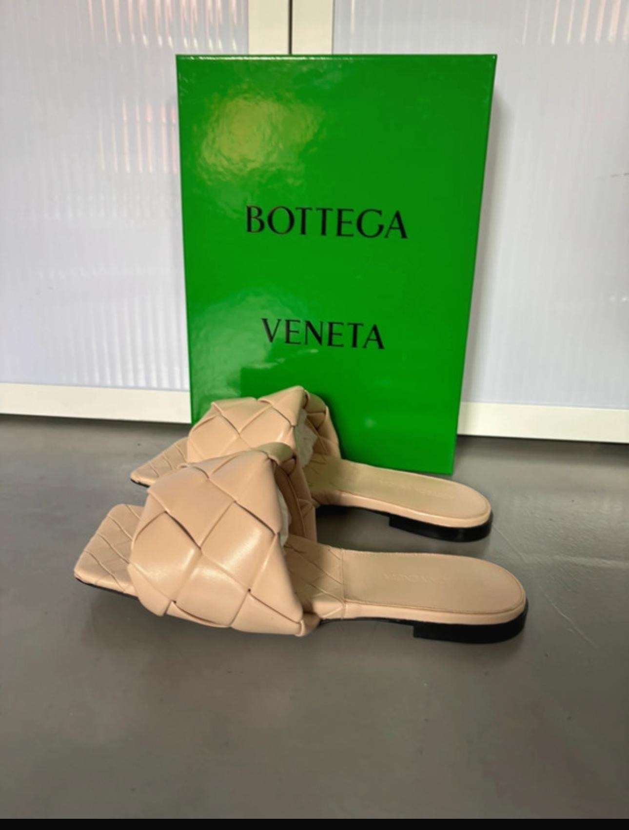 Bottega Veneta šľapky