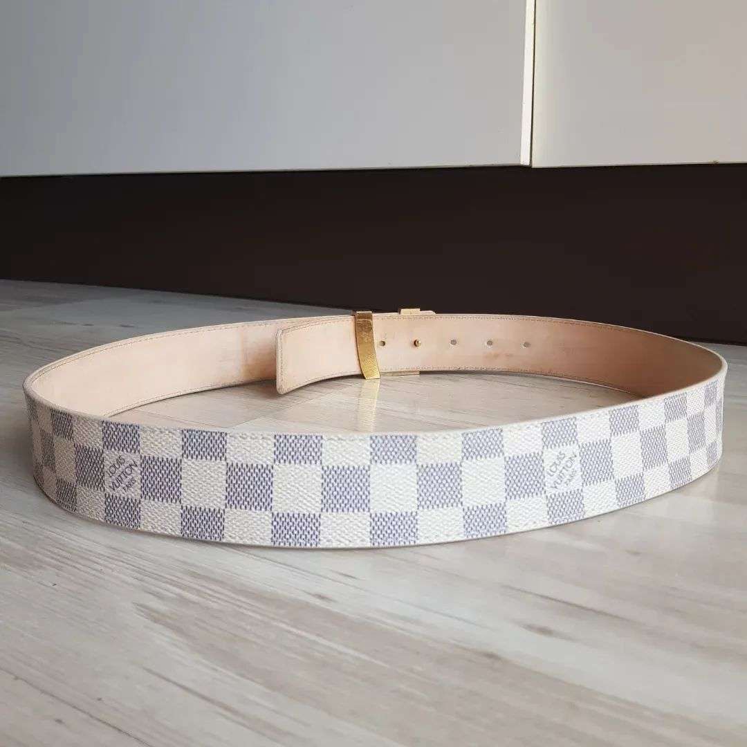 Louis Vuitton Pasek Initials