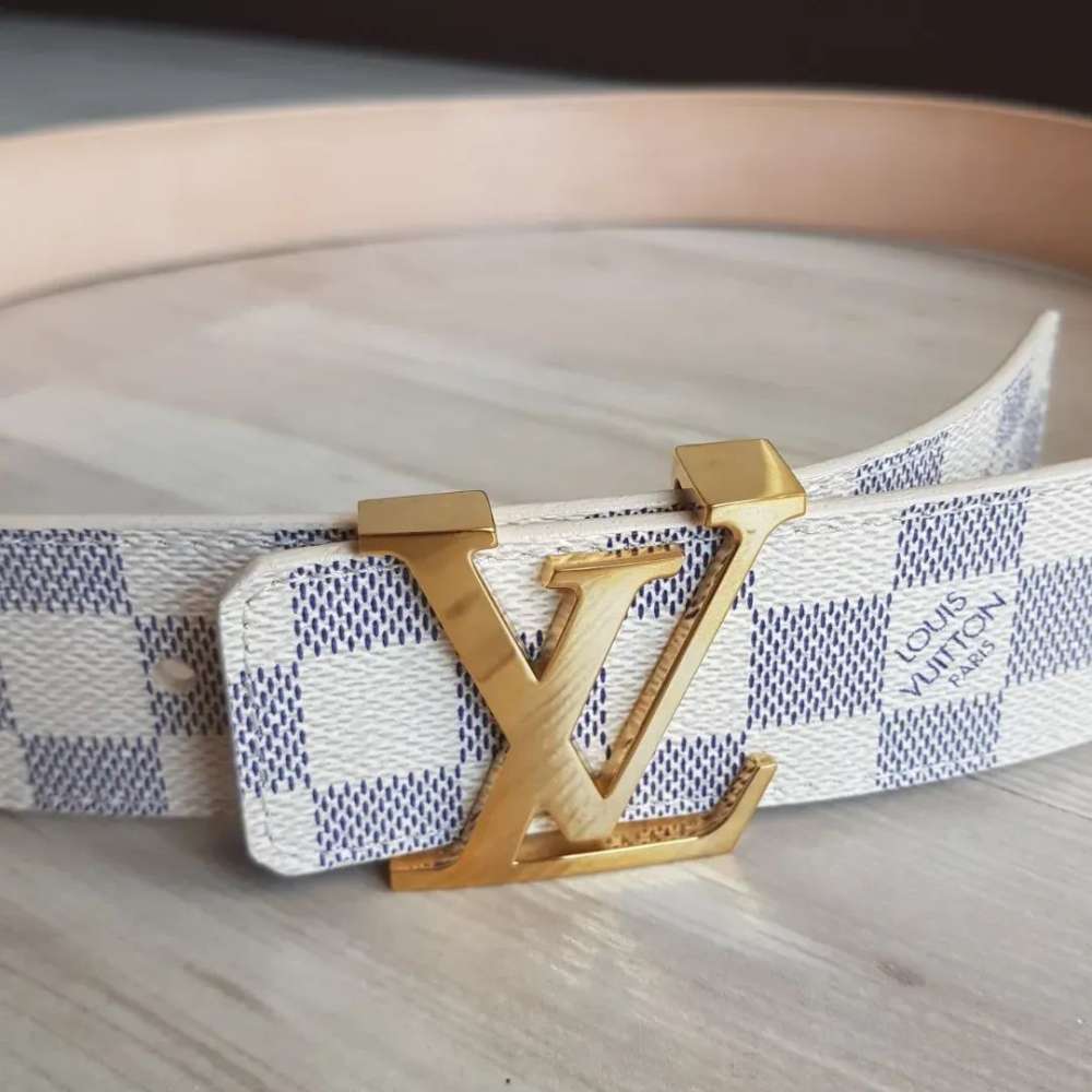 Louis Vuitton Pasek Initials