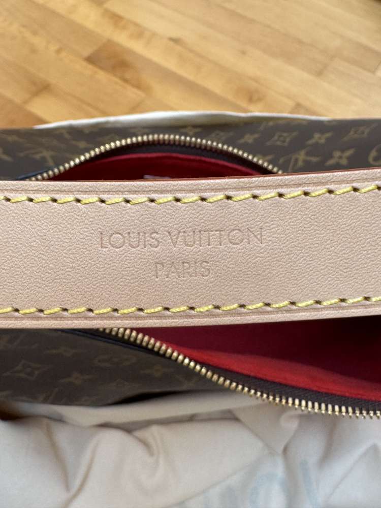 Louis Vuitton Slouchy bag MM