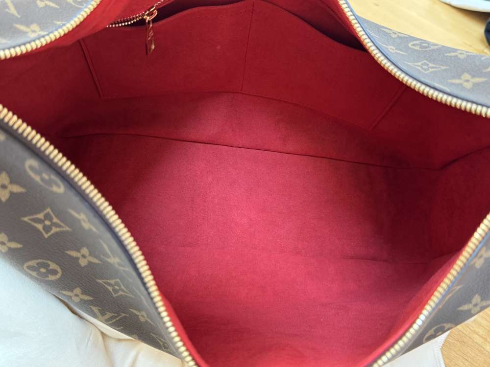 Louis Vuitton Slouchy bag MM