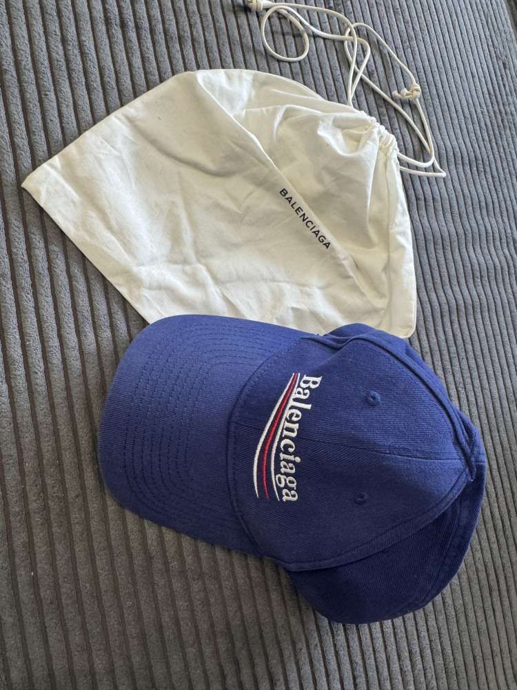BALENCIAGA  CAP
