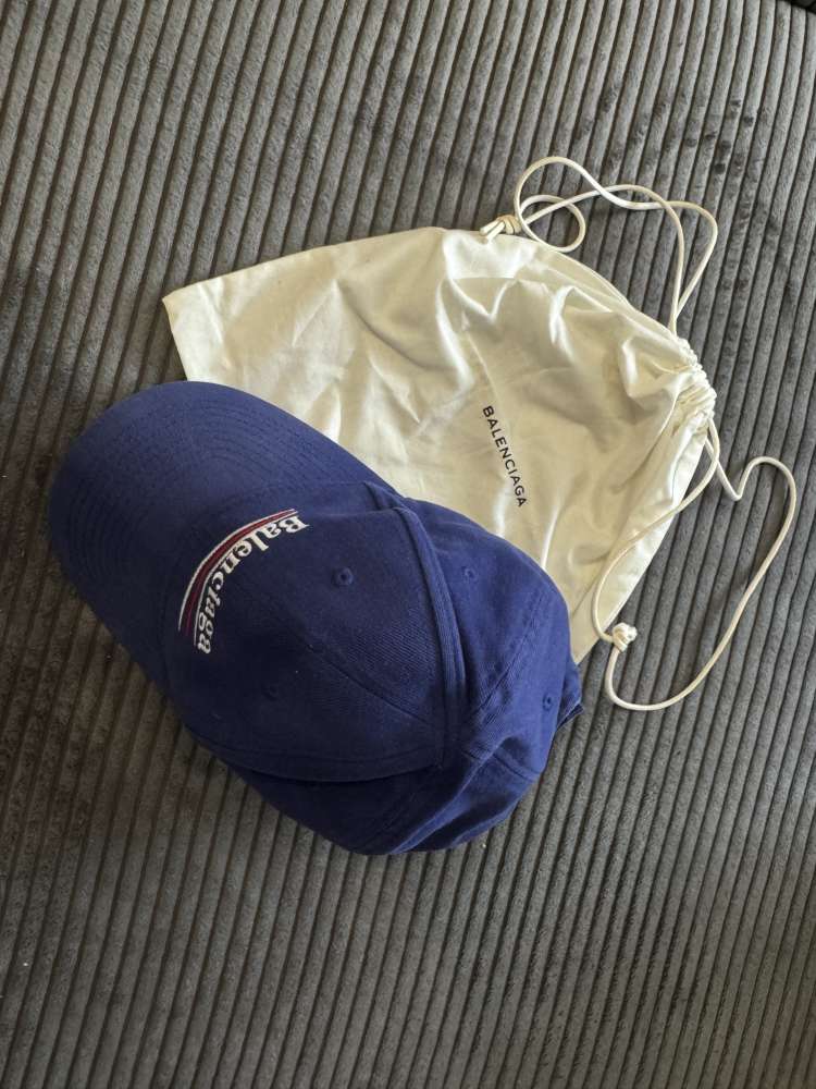 BALENCIAGA  CAP