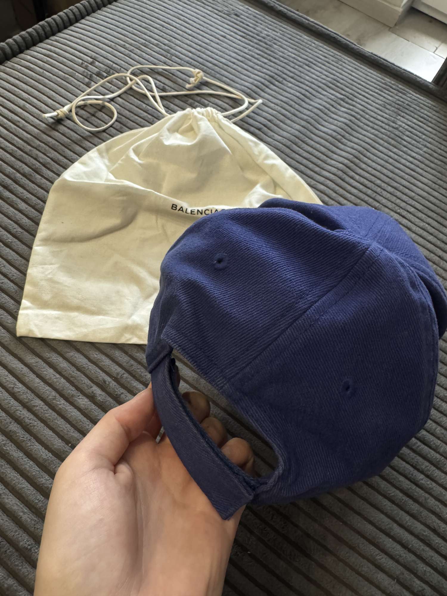 BALENCIAGA  CAP