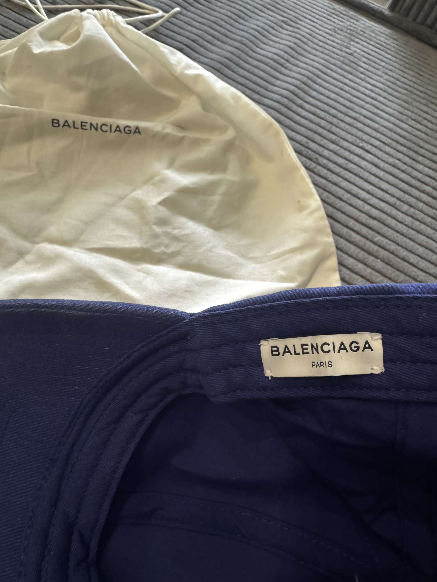 BALENCIAGA  CAP