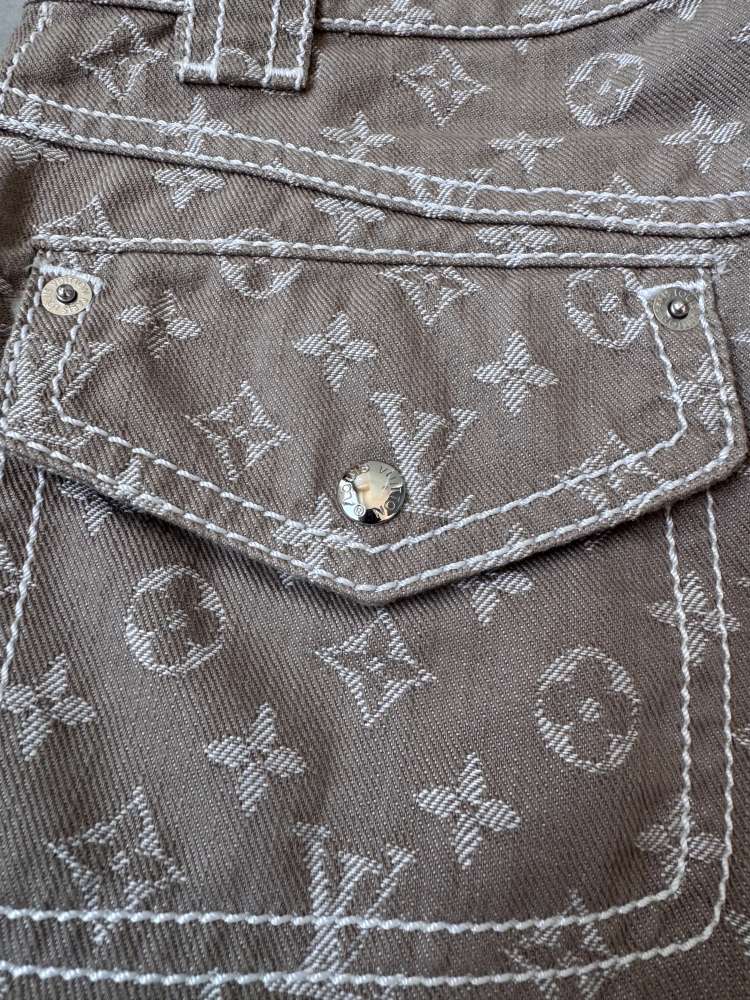 Capri džínsy Louis Vuitton