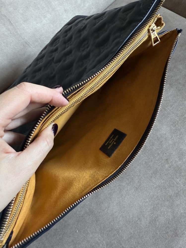 LV Coussin MM kabelka