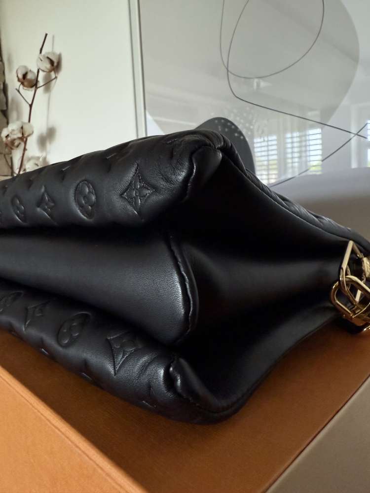 LV Coussin MM kabelka