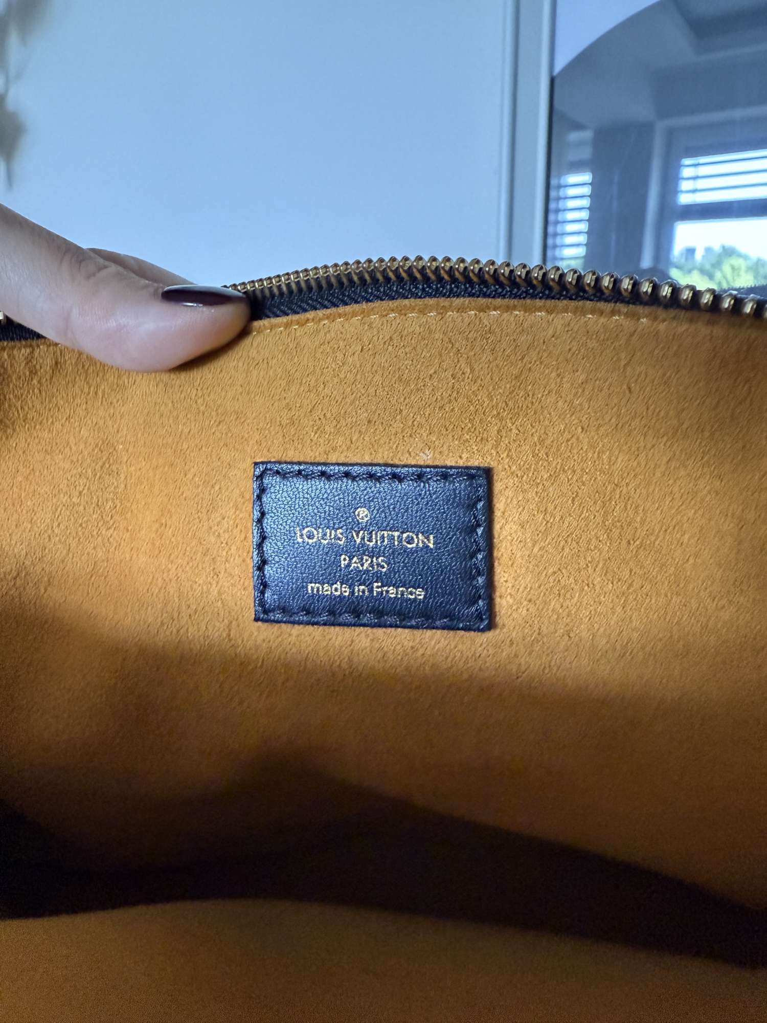 LV Coussin MM kabelka