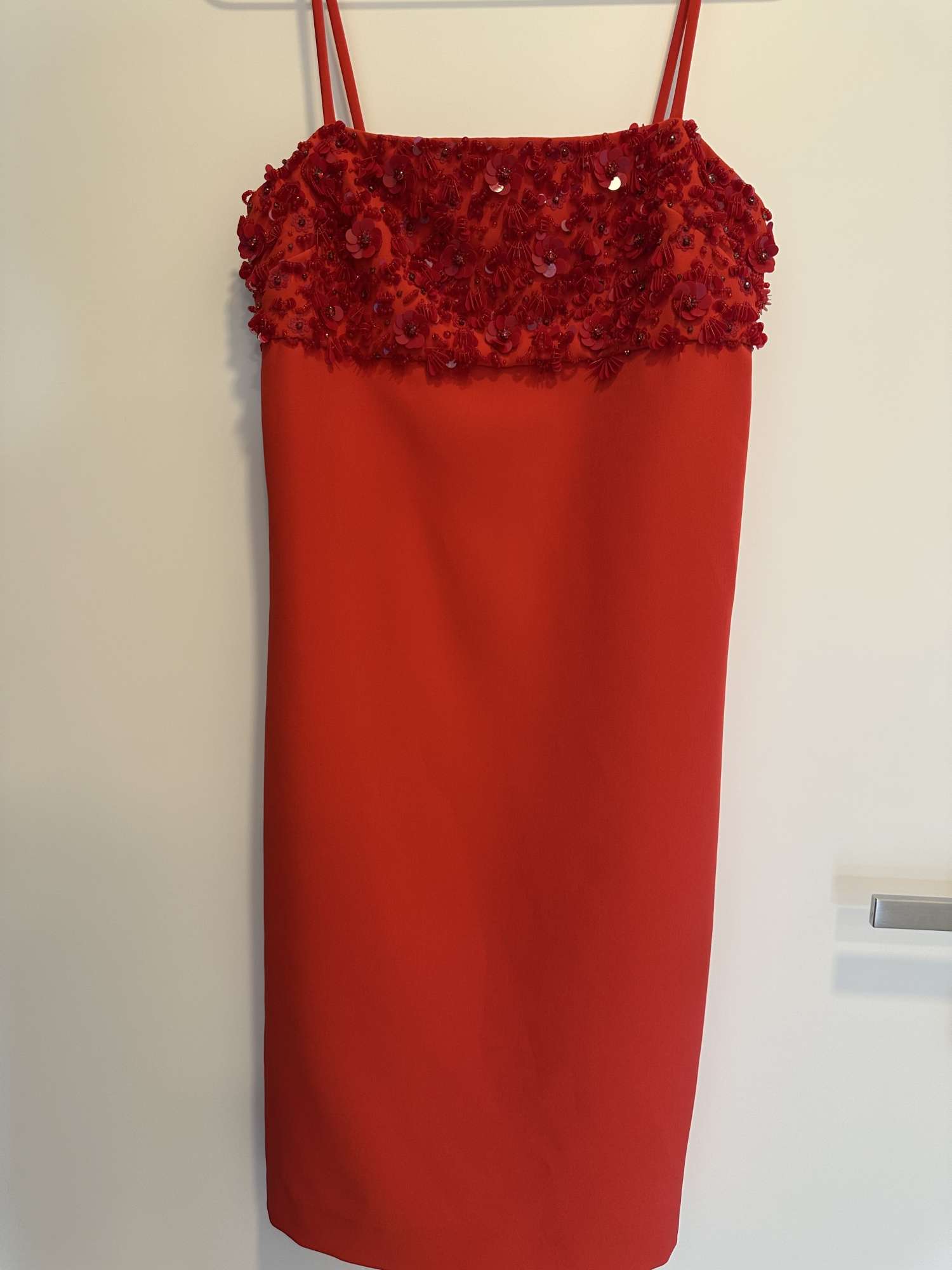 Parosh kokteilové šaty