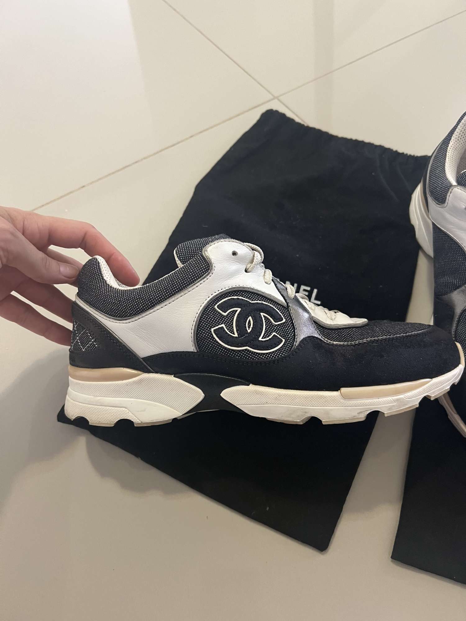 Chanel tenisky