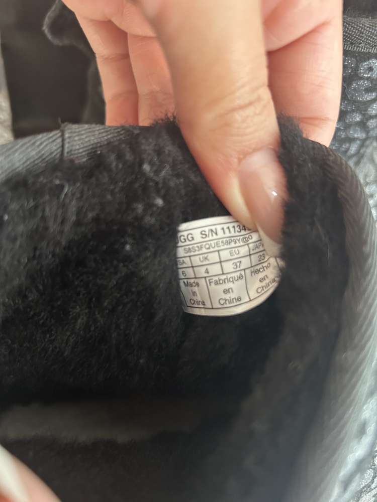 UGG snehule