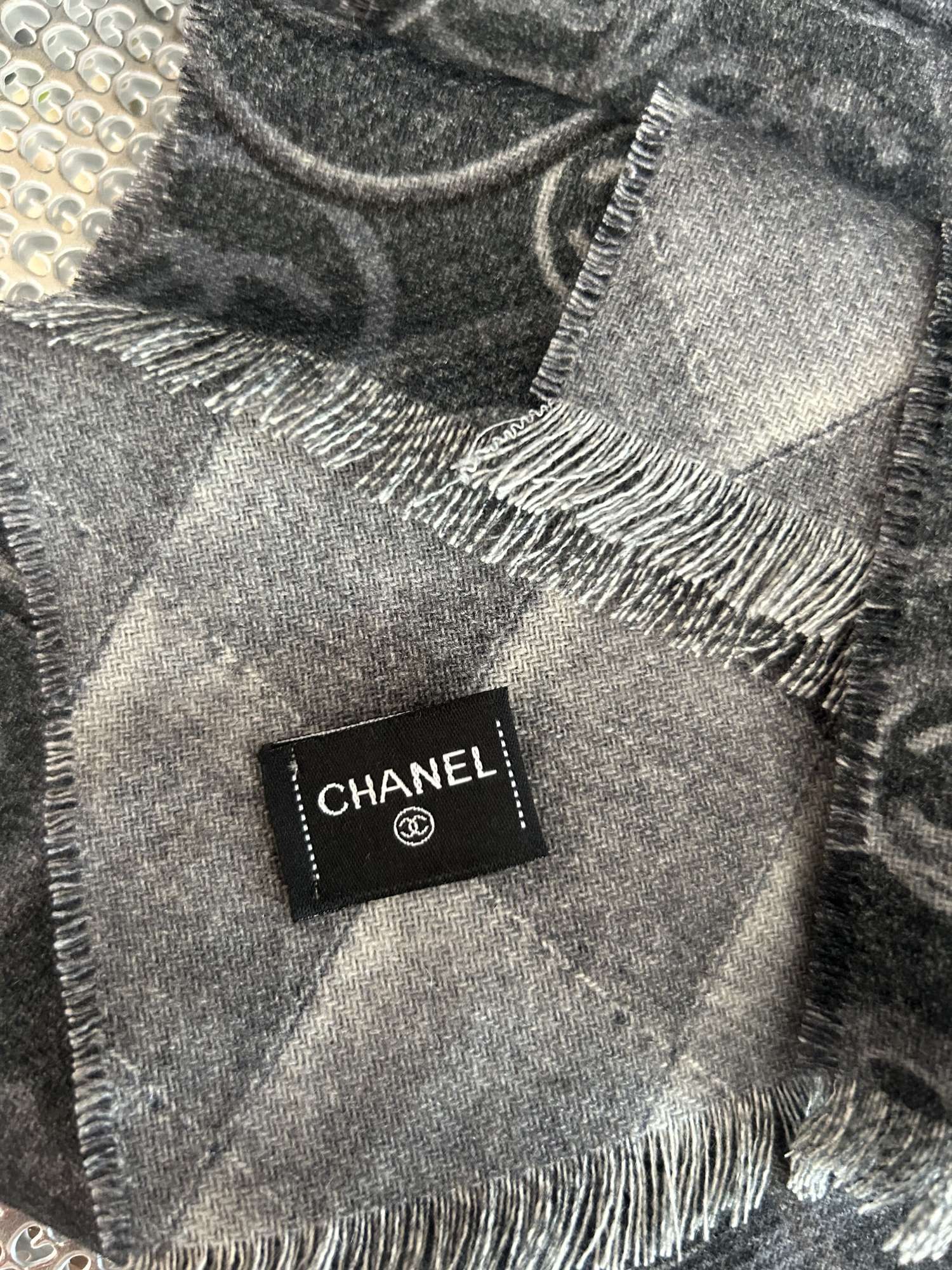 Chanel šatka