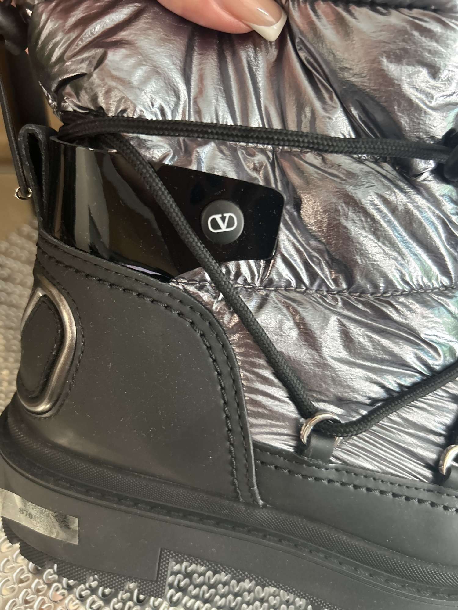 Valentino snehule