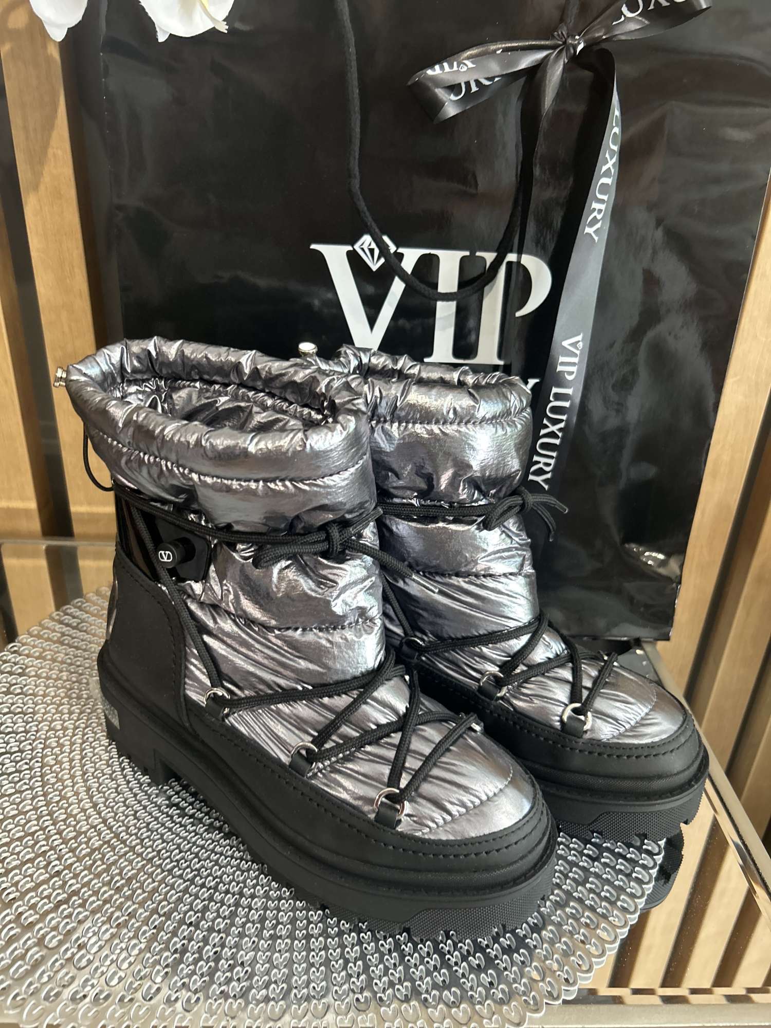 Valentino snehule