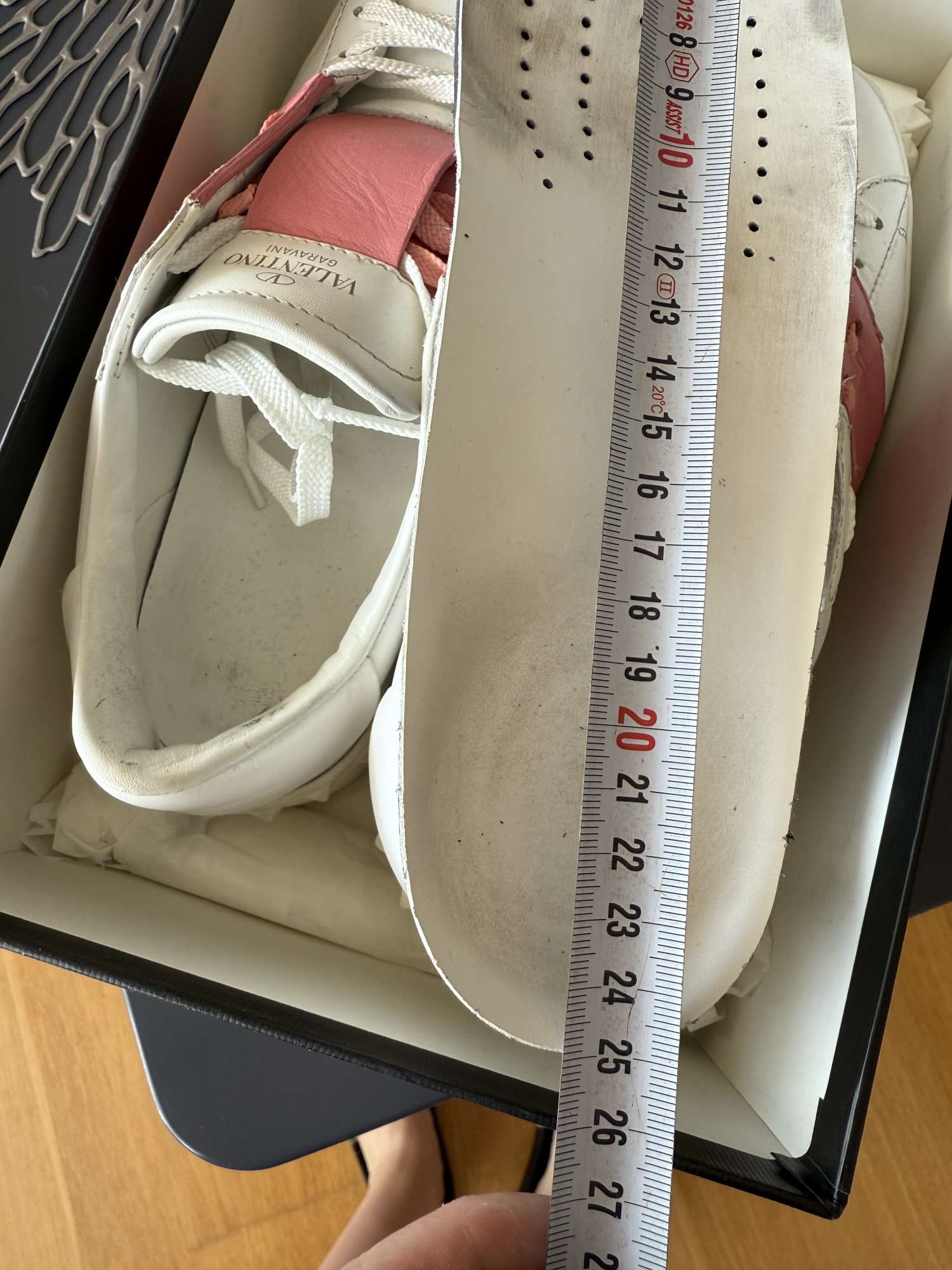 Valentino Garavani 38,5