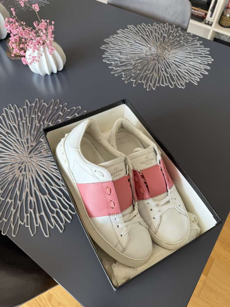 Valentino Garavani 38,5