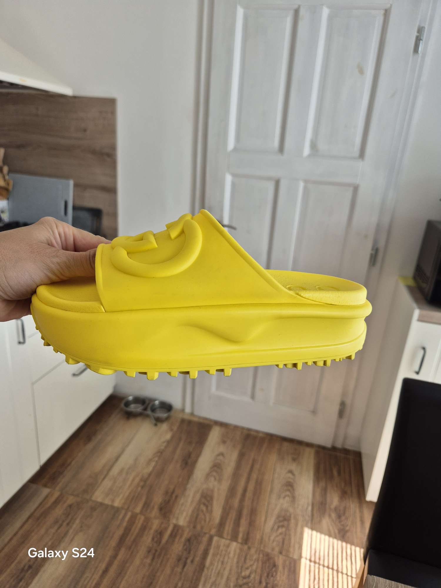 Gucci šĺapky