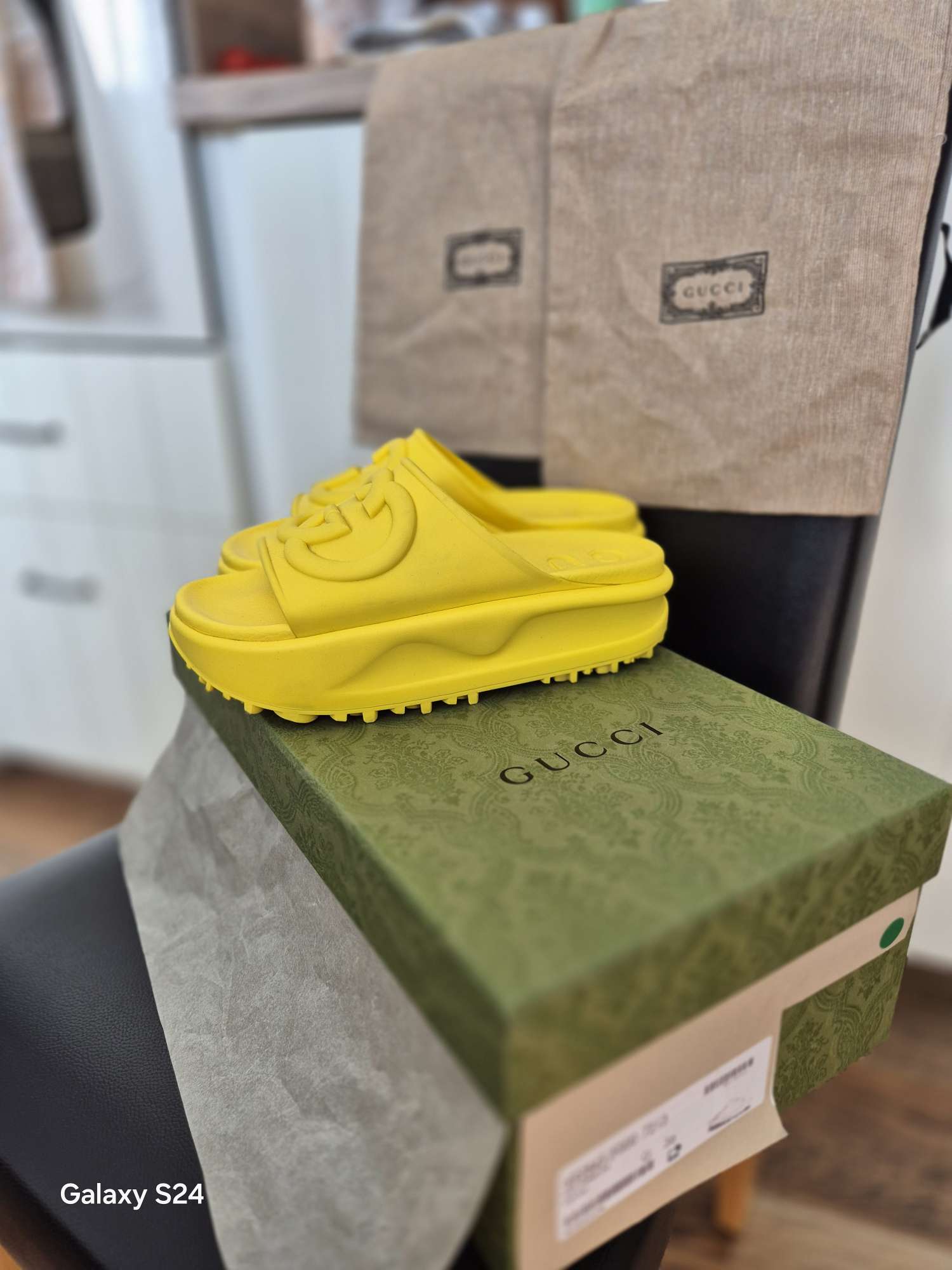Gucci šĺapky