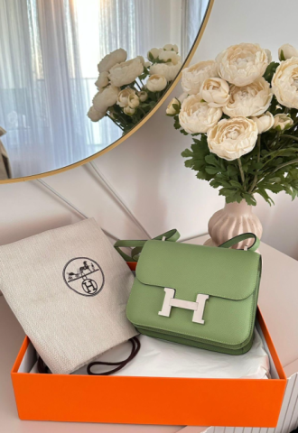 https://www.vipluxury.sk/Hermes Constance 18