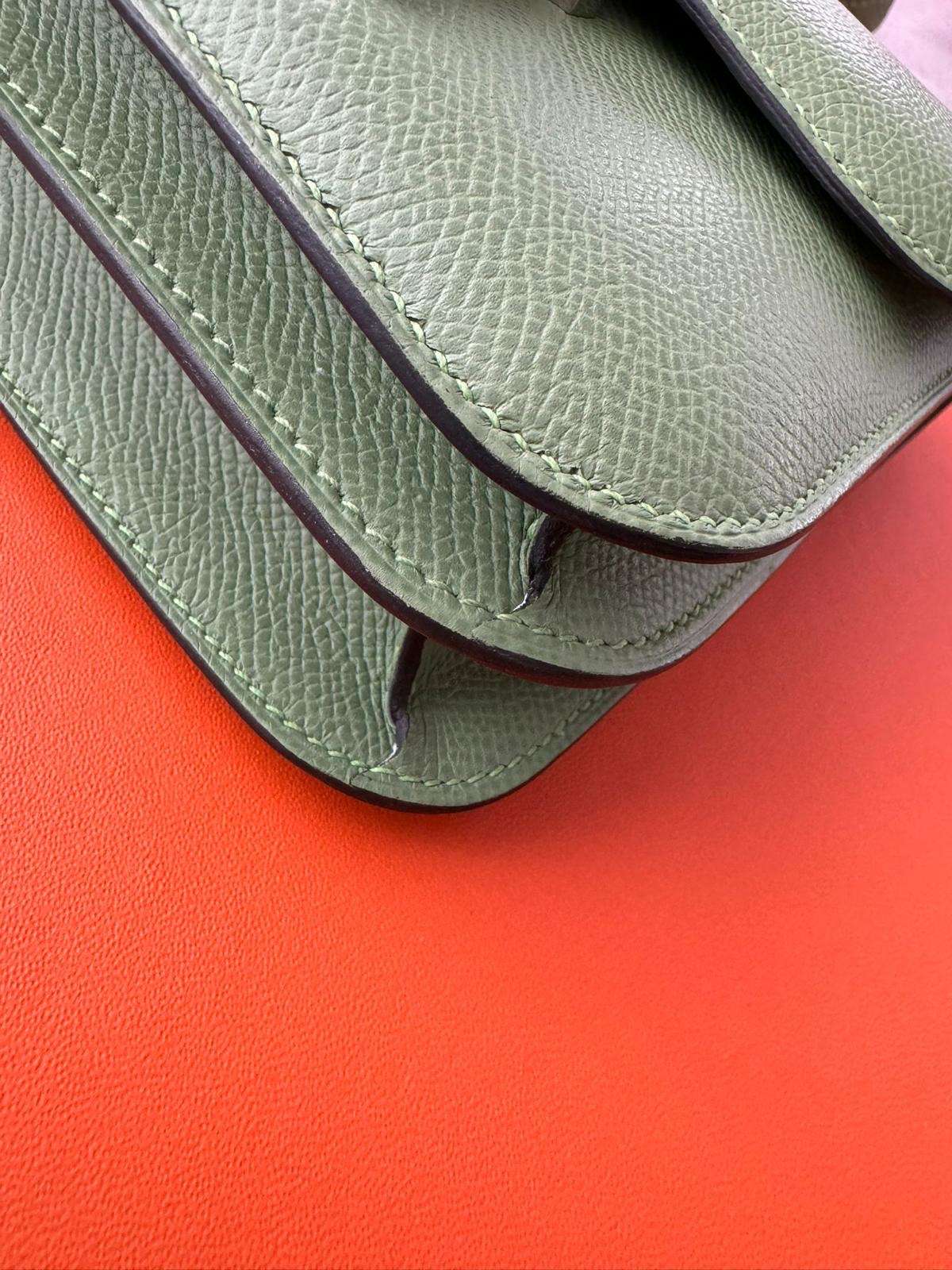 Hermes Constance 18